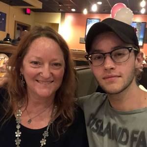 Meet your Posher, Linda